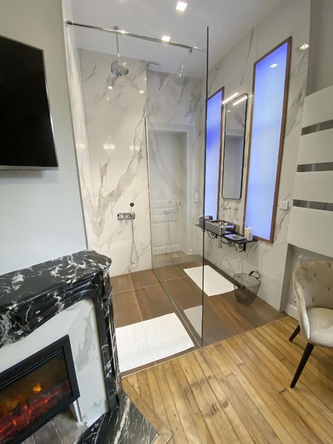 Le Clovis Suites Spa Sauna Реймс Екстериор снимка